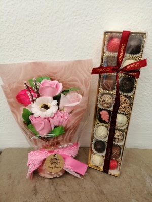 Soap Flowers (Any colour) and 16 Luxury Chocolates
