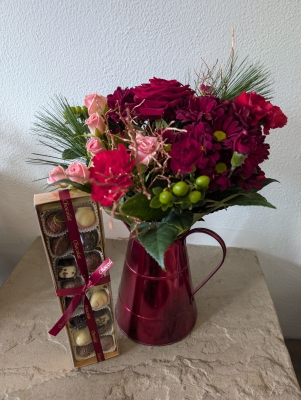 Christmas Jug with Chocolates