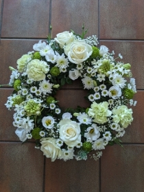 Neutral Wreath