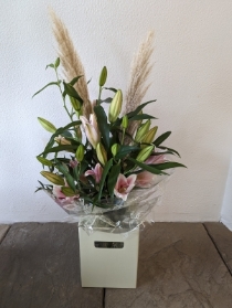 Pink or White Lily Pampas Mix