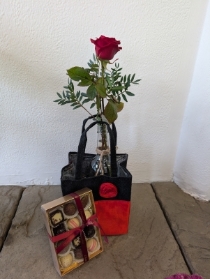 Single Kiss with Chocolates